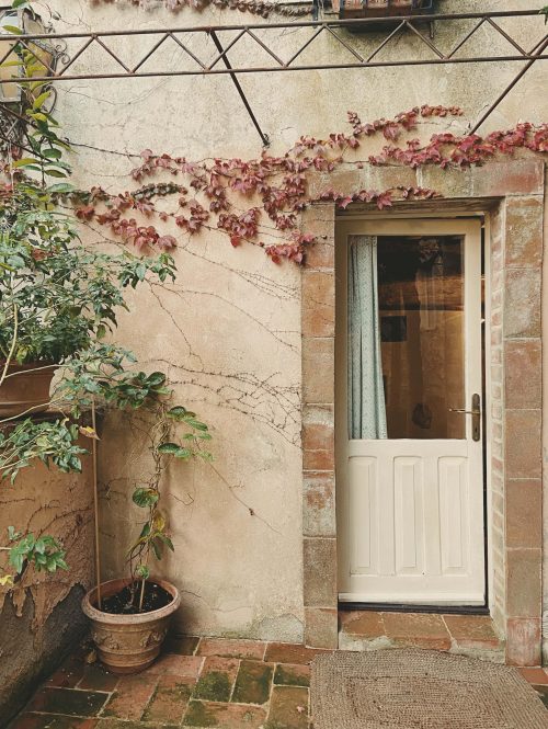 Tuscany door autumn vibe